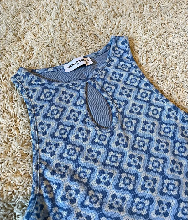 Hollister Social Tourist Blue Boho Western Crop Top Flare Pant Set - Image 3