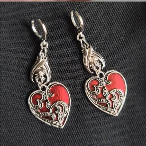 1 Pair Gothic Bat Heart Love Shape Pendant Round Buckle‎ Silver Plated Earrings - Image 6