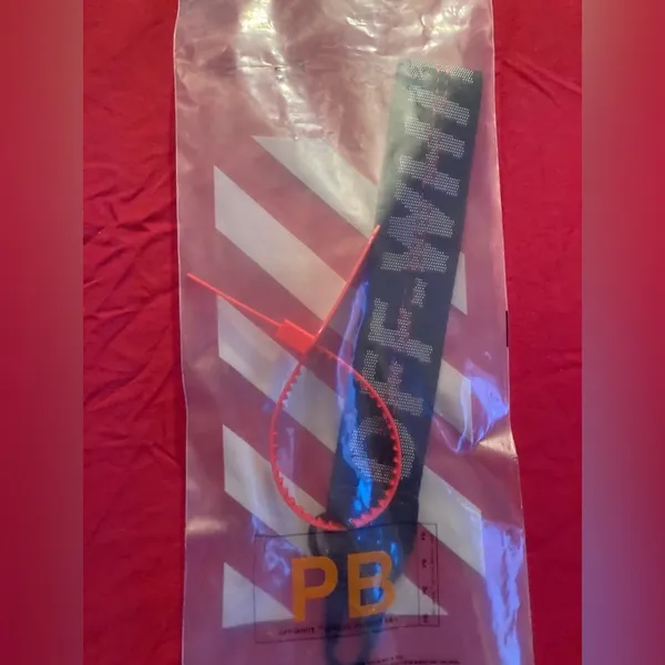 Authentic Off-White Keychain / Lanyard by Virgil Abloh In Black - Image 10