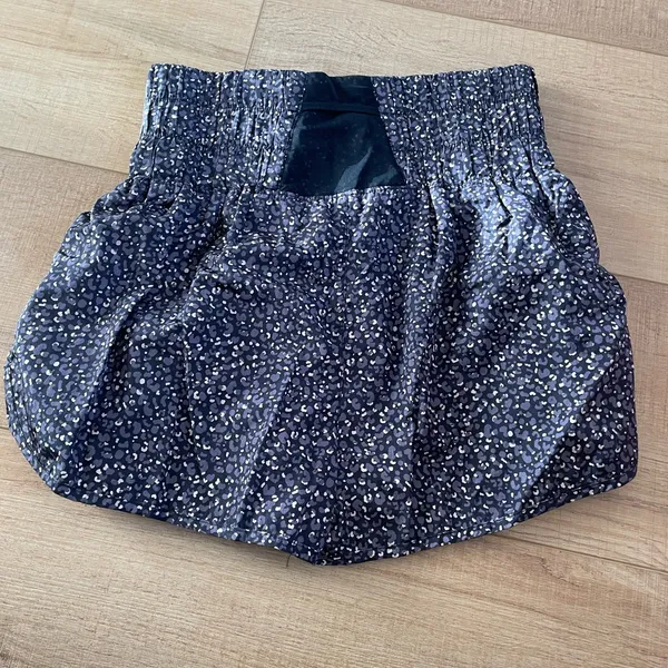 Free people movement no way home animal print athletic shorts Large black gray - Image 4