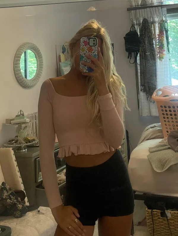 Blush Pink Off The Shoulders Long Sleeve - Image 3