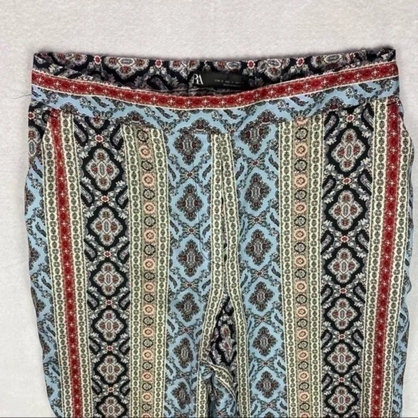 Zara Multicolored Printed Lightweight High‎ Rise Straight Leg Pant - Image 3