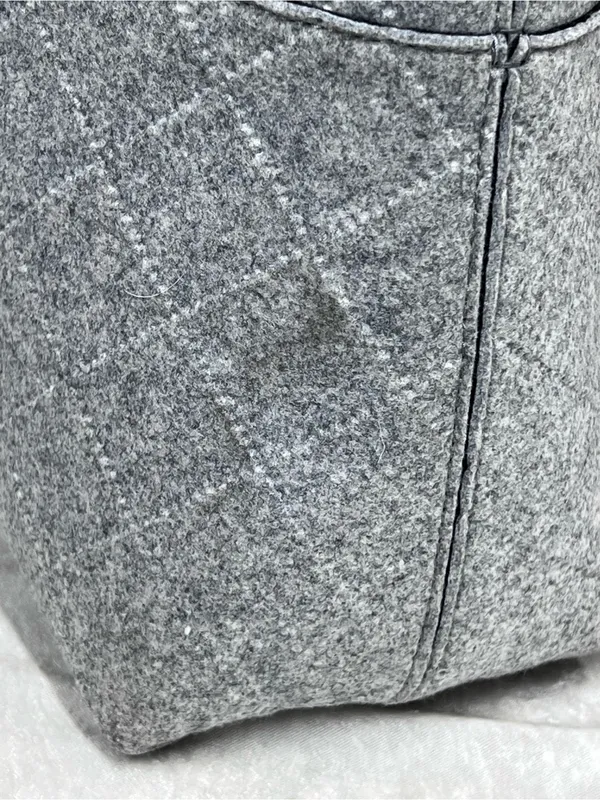 Tory Burch Gray Felt block T Tote Bag leather trim w/detachable matching pouch - Image 11