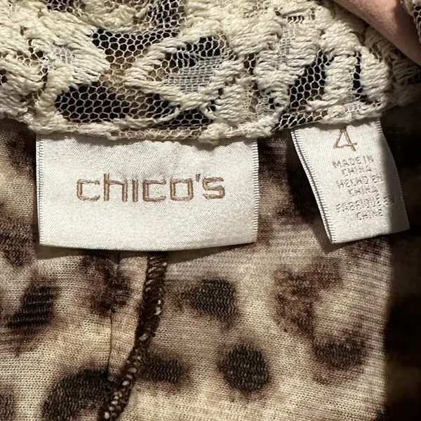 Chicos size 4‎ lace blazer leopard interior - Image 2