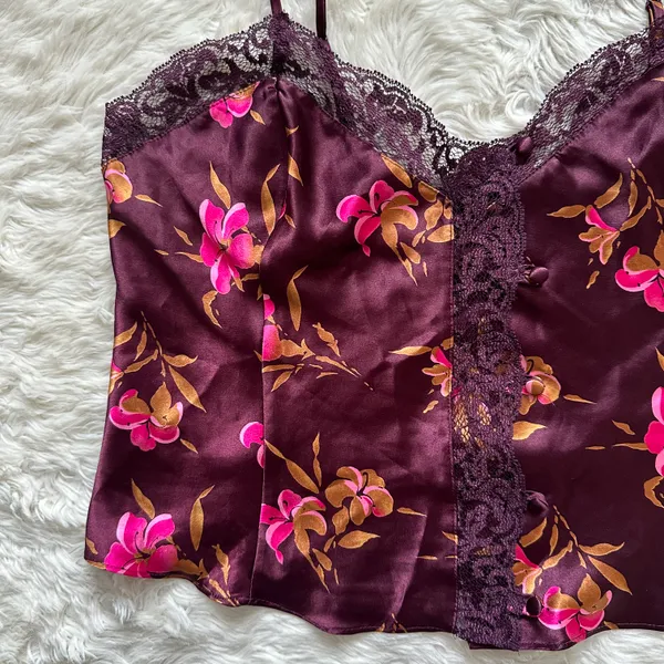 Victoria’s Secret Cami Vintage Gold Label Lace Trim Button Front Floral Purple M - Image 4