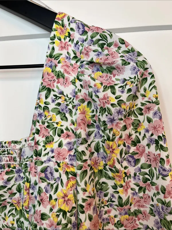 Lulu's Even Sweeter Floral Cropped Blouse with Puff Sleeves - Size Medium - Image 8