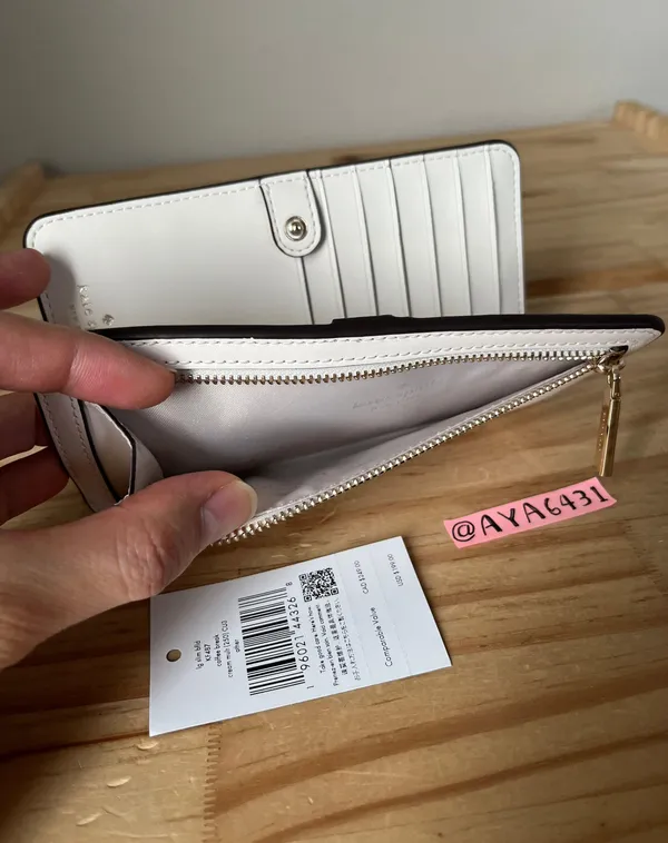 Kate Spade Wallet - Image 6
