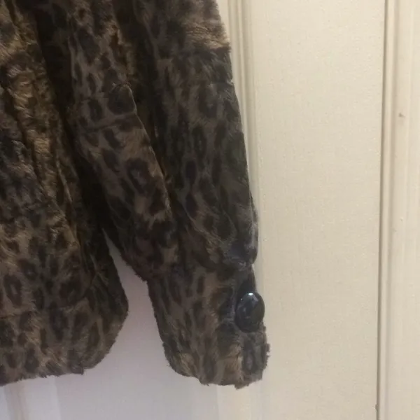 FINAL MARKDOWN Ladies Charles gray London faux fur jacket xs - Image 2