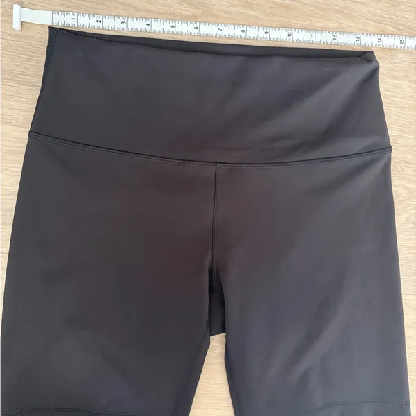 Lululemon Align High Rise Bike Shorts Black 6” Size 10 Yoga Gym - Image 3