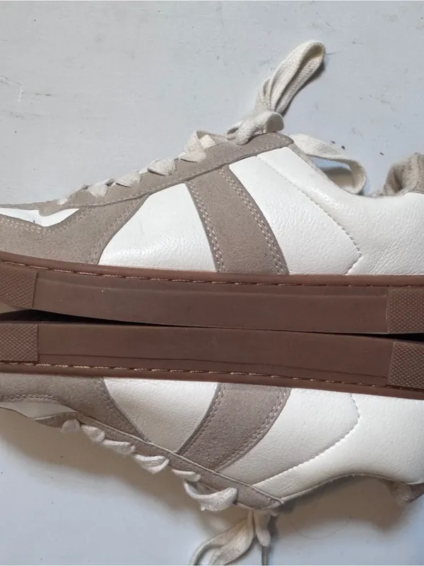 Sincerely Jules Bailey Sneakers 7.5 White Taupe Lace Up Casual Retro Shoes - Image 4