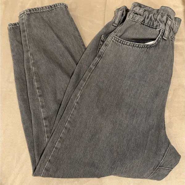 Zara High waisted Buttoned Baggy Jeans Gray‎ - Size 2 - Image 3