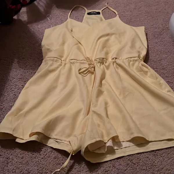 ‎Lulus large yellow romper - Image 2