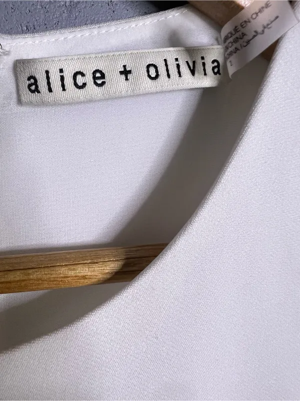 Alice and Olivia Adley Pleated Drop Waist Dress in size 2. Off white. - Image 7