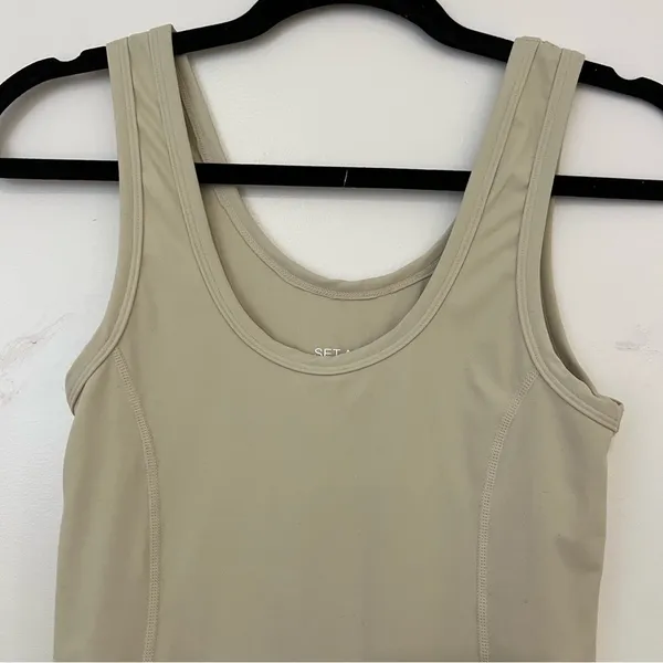 Set Active Shorty Suit in Oat Milk - Image 3