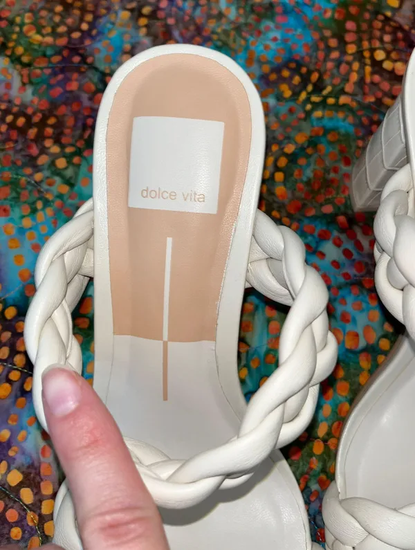 DV by Dolce Vita Sandals 6.5 - Image 3