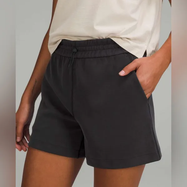 NWT Lululemon Softstreme High-Rise Short 4" -Black $78 MSRP - Image 4