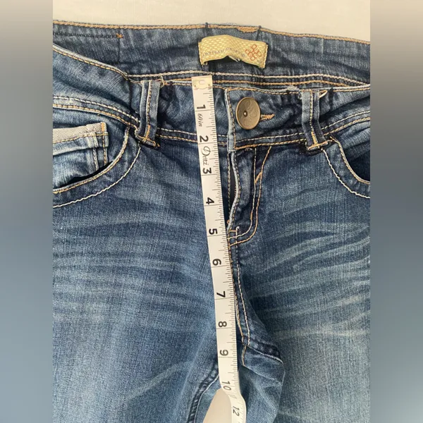 Artisan Crafted by jolt Low Rise Straight Back‎ Pocket Embroidered Jeans Size 9 - Image 5