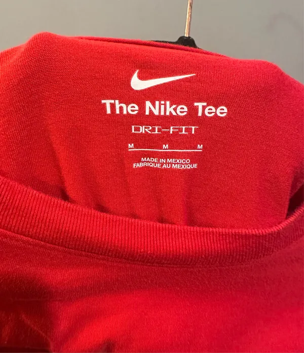 Nike University of Georgia Bulldogs Tee - Image 5