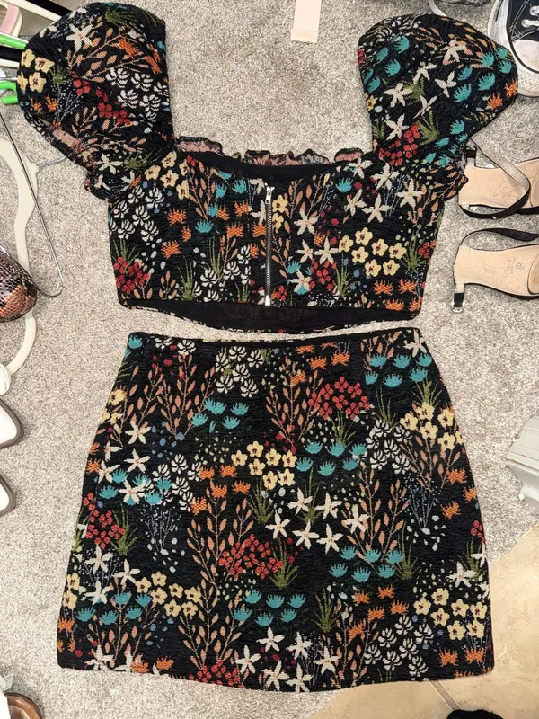 Lizard Thicket Two-Piece Set - Image 3