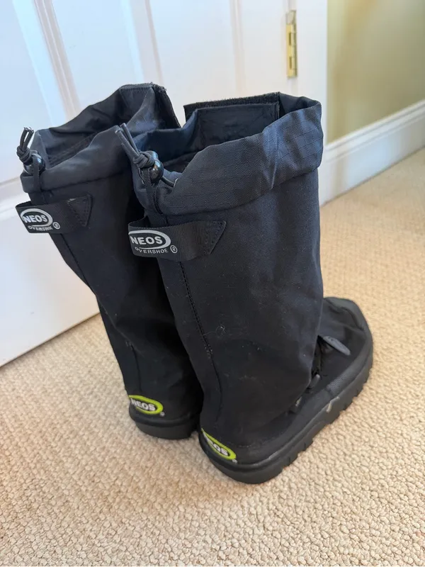 Neos Adventurer Hi Overshoes size small - Image 2