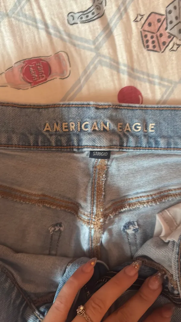 American Eagle Jeans - Image 4
