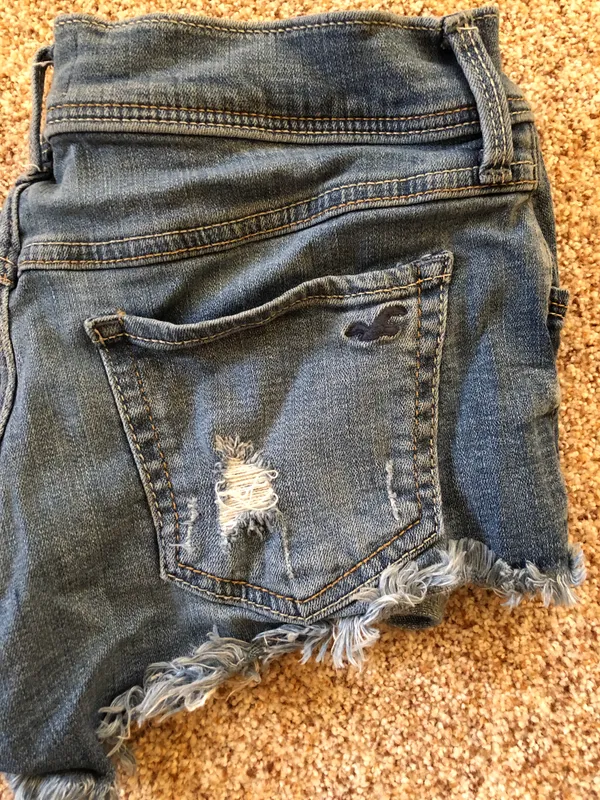 Hollister Short-Shorts - Image 2