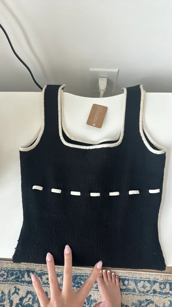 Vestique Black And White Dress - Image 3