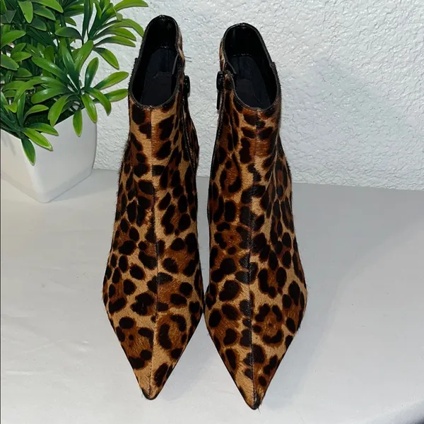 Gianni Bini Brown Ankle Boots with Sleek Design - Image 2