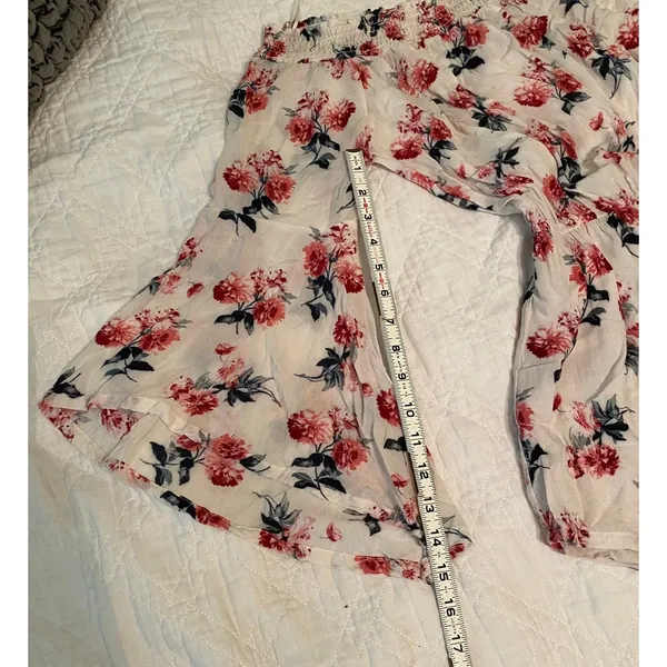 Abercrombie & Finch Ivory floral off shoulder rayon bell sleeve romper Size M - Image 8