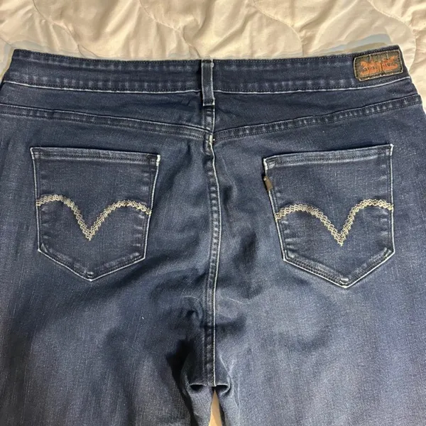 Levi’s Size 20W 512 Perfectly Shaping Bootcut Inseam 28 inches - Image 2