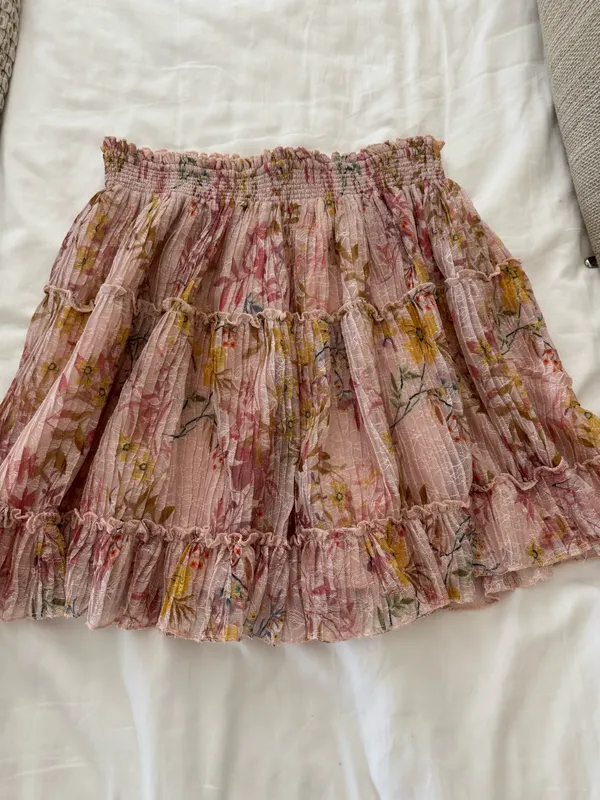 Tularosa Floral flowy mini skirt - Image 2