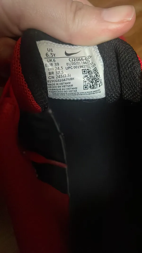 Nike Red Tennis Shoes (6.5Y) - Image 4