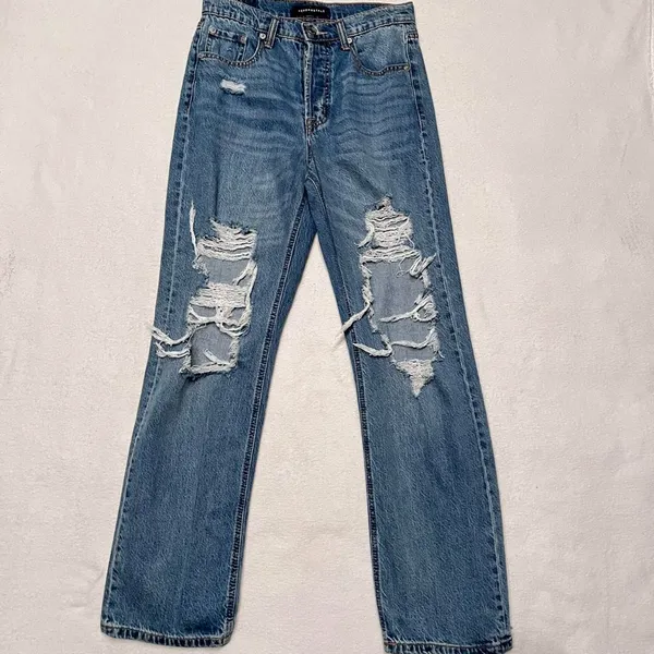 aeropostale 90s baggy medium wash straight leg distressed jeans - Image 3