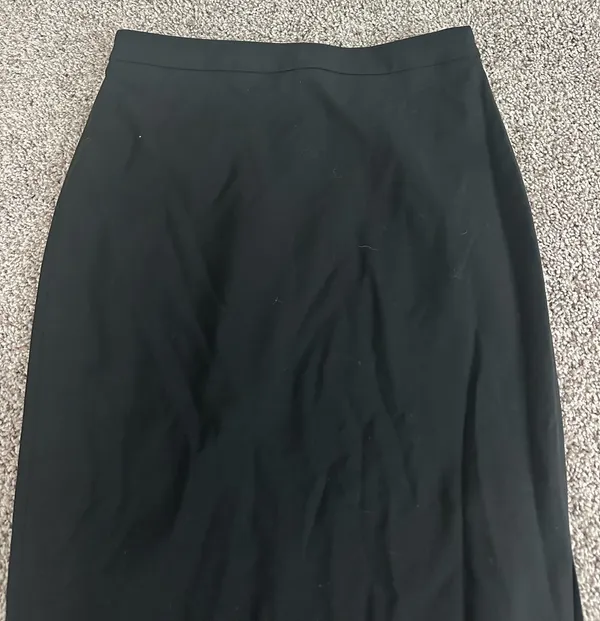 Banana Republic Skirt Pencil Black - Image 2