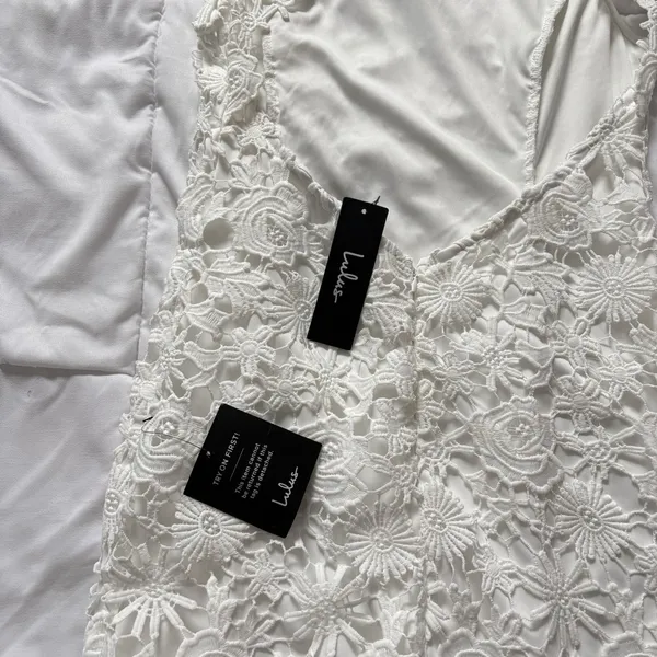 NWT LULU's Mini Dress Womens Small‎ White Floral Bride Bridal Shower Wedding - Image 8