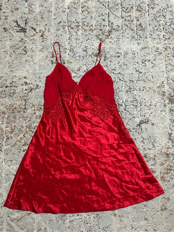 Victoria's Secret Gold Label vintage red satin slip dress size Medium - Image 9