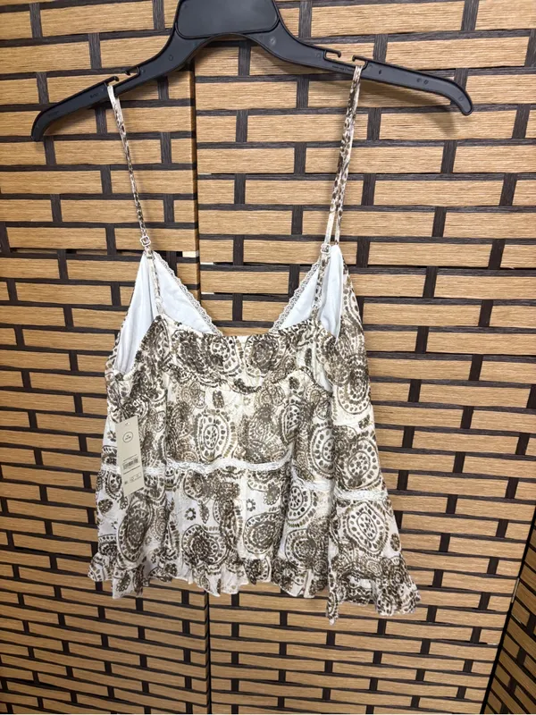 No Boundaries Brown And White Tank Top Size XL - Image 2