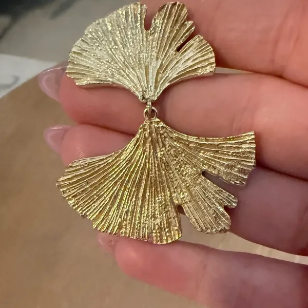 Anthropologie Gold Fan Earrings - Image 4