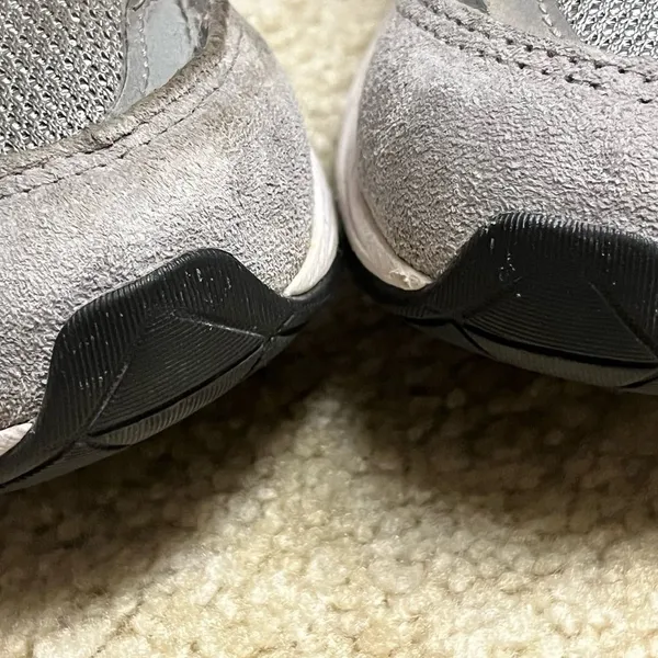 New balance 990 v6 women’s size 10 grey, running shoe. - Image 5
