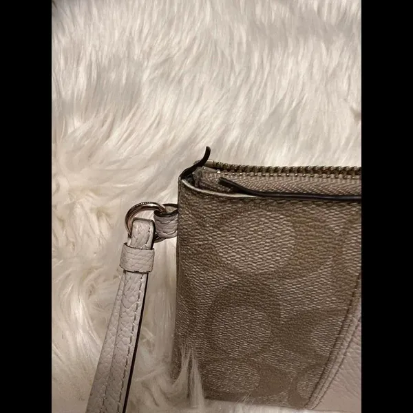 Coach Signature Clutch Wristlet - Elegant Tan - Image 4