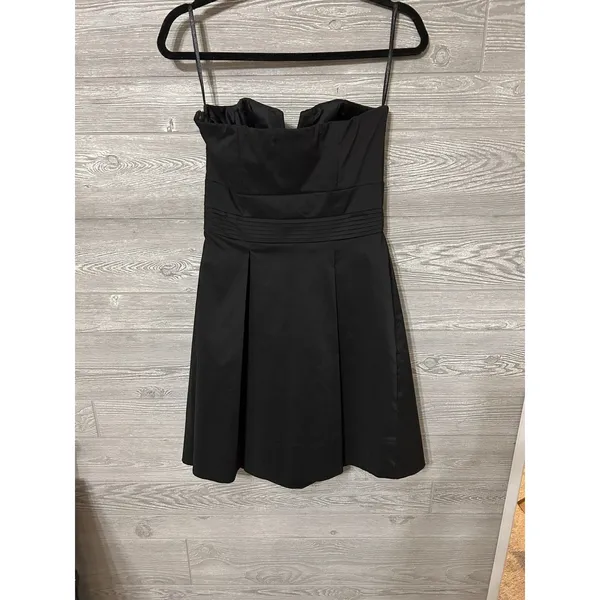 White House Black Market Strapless Pleated Mini‎ Formal Dress Size 4 - Image 5