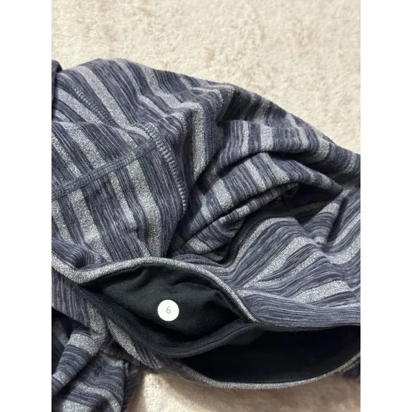 Lululemon Women's Wunder Under Crop III Space‎ Dye Twist Sapphire Blue Size 6 - Image 5
