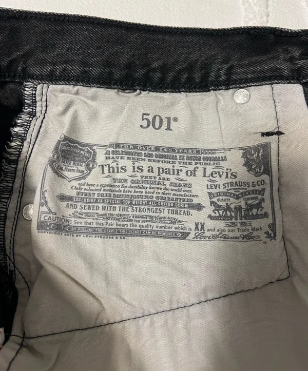 Levi’s 501 Shorts - Image 3