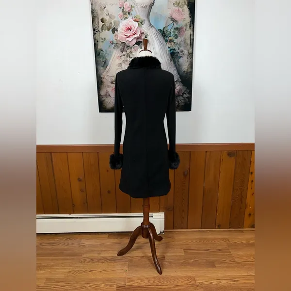 Elegant Vintage 90s Forever Black Fur-Trimmed Women's Sweater Coat! - Image 4