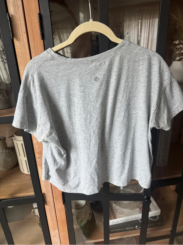 Lululemon Cates Tee Heathered Core Light cropped crew short sleeve performance - Image 3