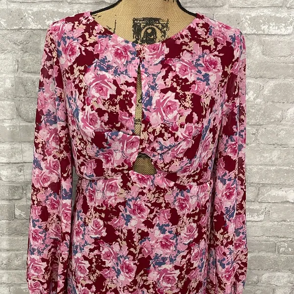 Lush Galata Chiffon Floral Midi Dress - Image 4