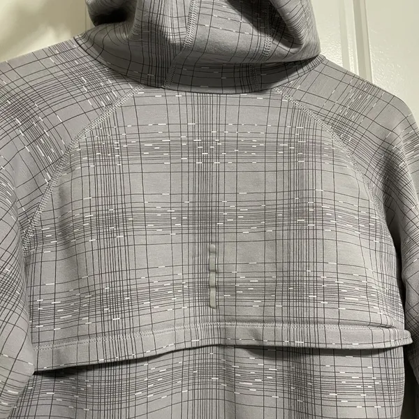 Nike Dri-FIT Women's Hoodie Pullover Gray Plaid Athletic‎ Top Activewear Medium - Image 12