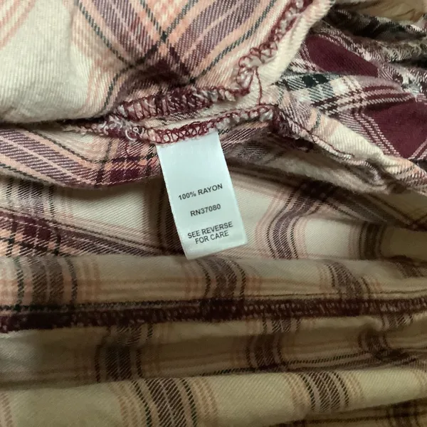 Cream Red Plaid Tartan‎ Country Cowgirl Western Distressed Casual Peasant Blouse - Image 3