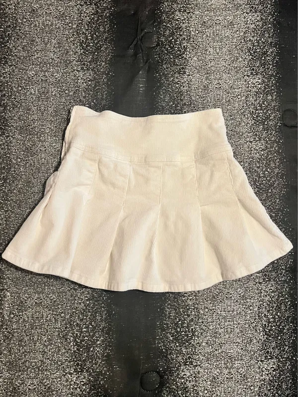 Womens small Aeropostale Pleated High-Waisted Corduroy Mini Skirt-cream - Image 3
