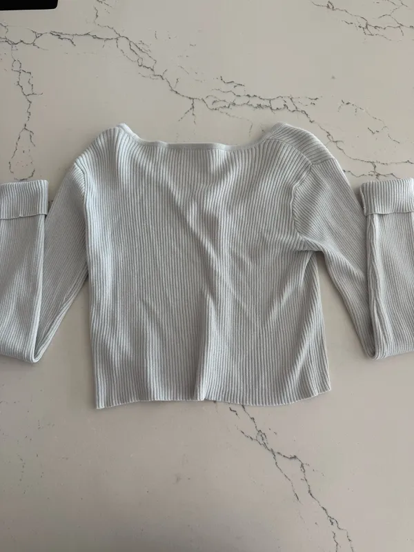 Double Zero Cropped Cream Boutique Sweater - Image 2